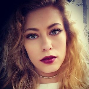 Meet your Posher, Mallory